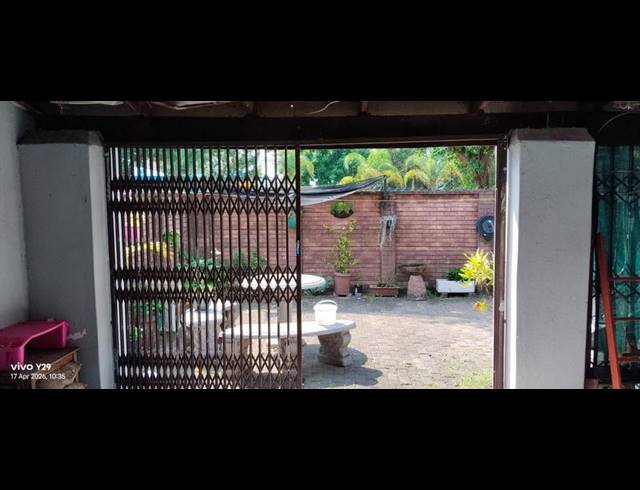 3 BEDROOM PROPERTY TO RENT IN ARBORETUM